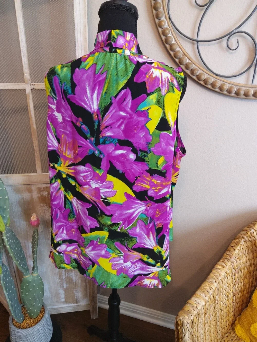 Worthington Purple & Yellow Floral Sleeveless Button Front Blouse